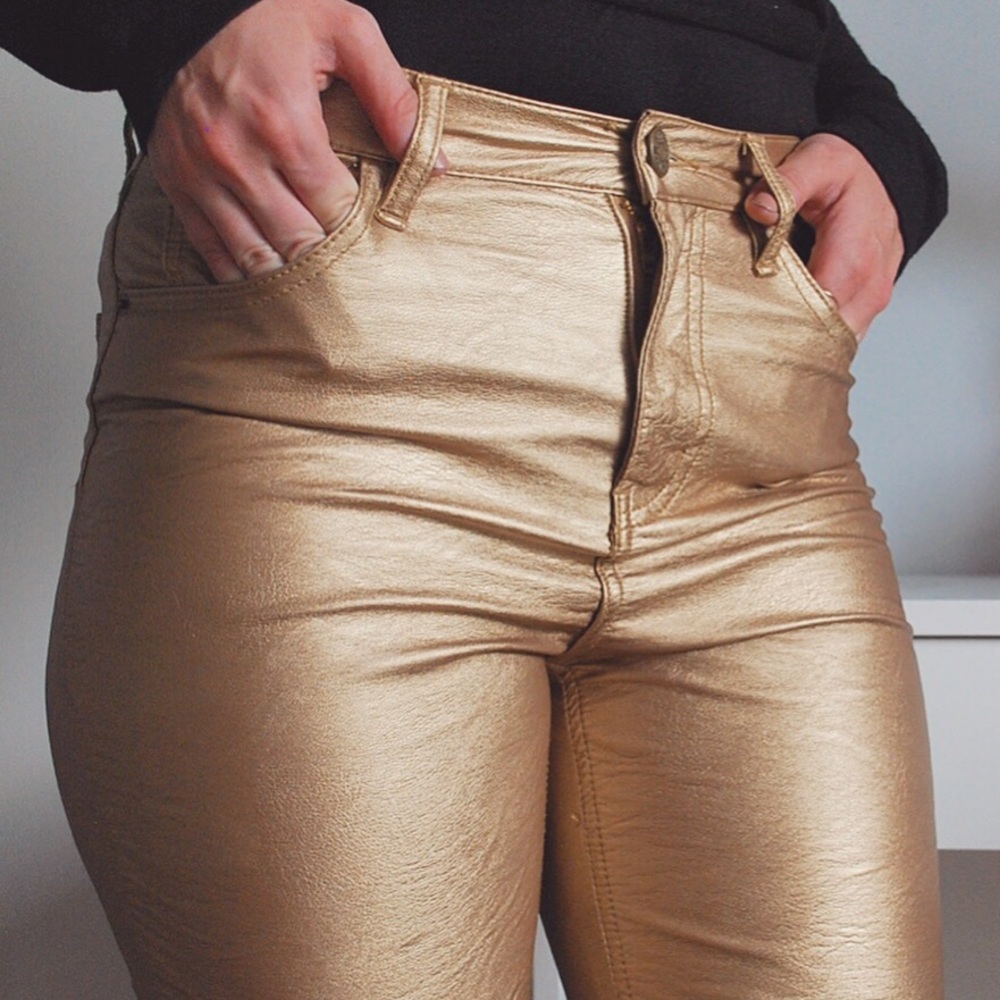👑 SALE✨GOLD JEANS • Urban Outfitters x BDG